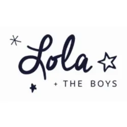 lolaandtheboys.com